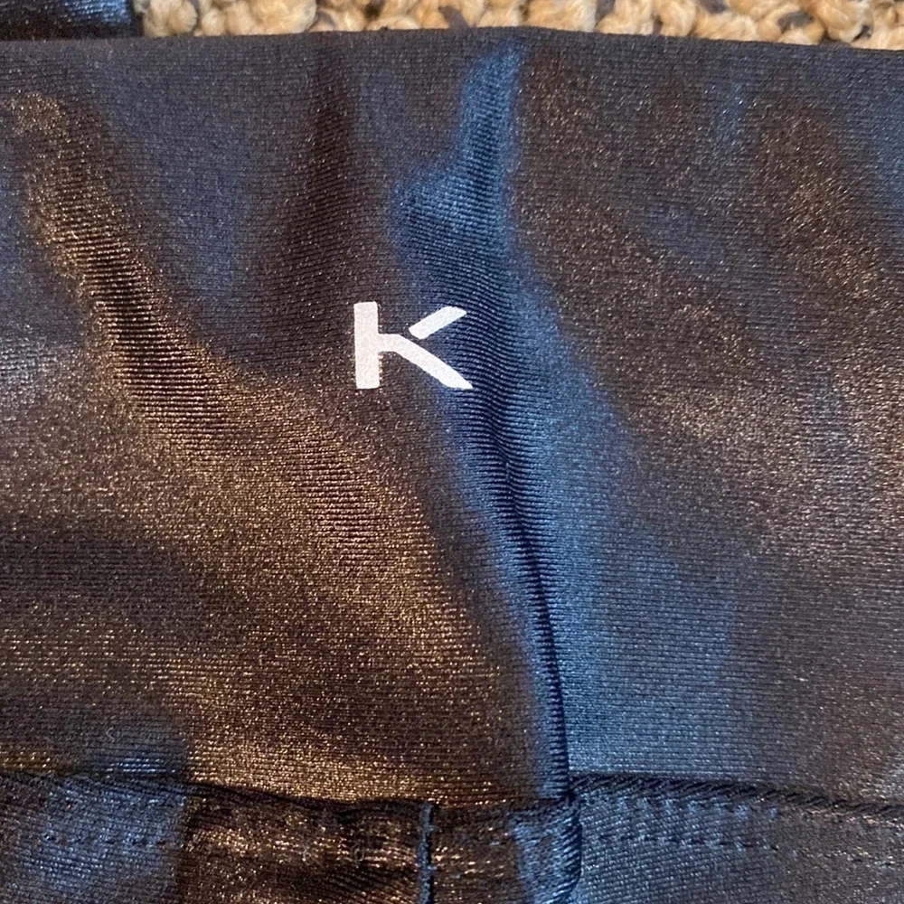 Koral Metallic Black Leggings Size Small in Like New Condition